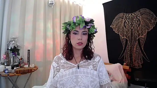 Snapshot of AmaRiv chatting on 12.13.24 AmaRiv online show from 12.13.24