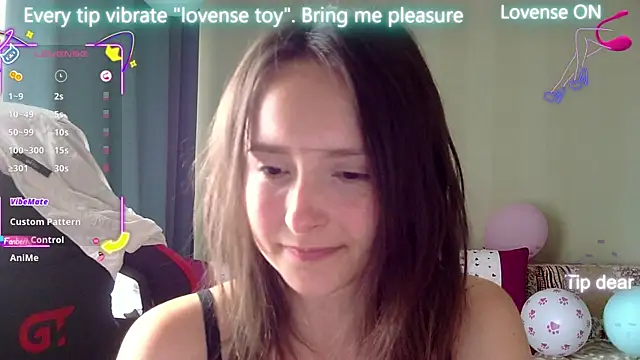 Snapshot of LilyXSky chatting on 07.04.26 LilyXSky online show from 07.04.26