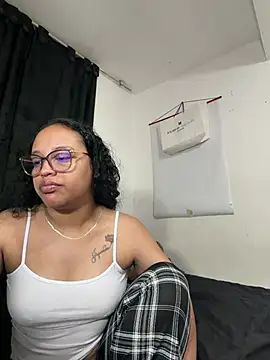 Snapshot of angela_angels_ chatting on 05.05.26 angela angels online show from 05.05.26