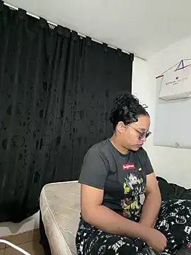 Snapshot of angela_angels_ chatting on 05.19.26 angela angels online show from 05.19.26