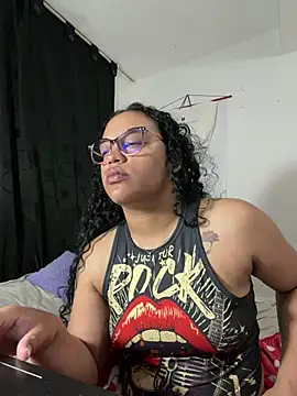 Snapshot of angela_angels_ chatting on 05.25.26 angela angels online show from 05.25.26