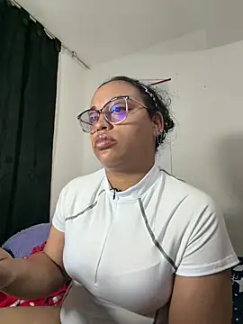 Snapshot of angela_angels_ chatting on 06.14.26 angela angels online show from 06.14.26