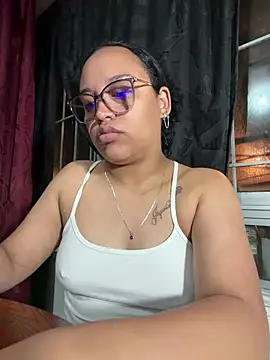 Snapshot of angela_angels_ chatting on 06.16.26 angela angels online show from 06.16.26