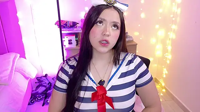 Snapshot of p3ach1 chatting on 11.24.25 p3ach1 online show from 11.24.25