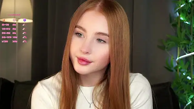 Snapshot of DawnAcreman chatting on 02.10.25 DawnAcreman online show from 02.10.25