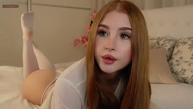 Snapshot of DawnAcreman chatting on 10.05.25 DawnAcreman online show from 10.05.25