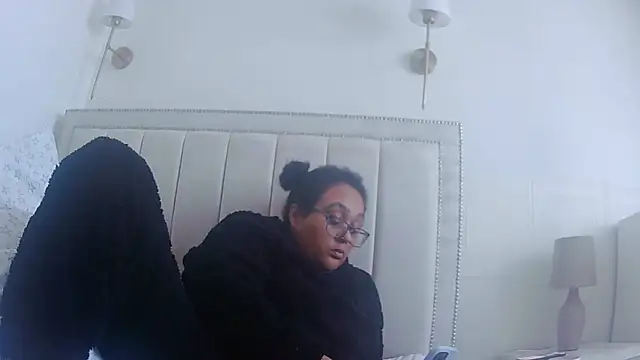 vanilla chocolate23 online show from 02.17.26