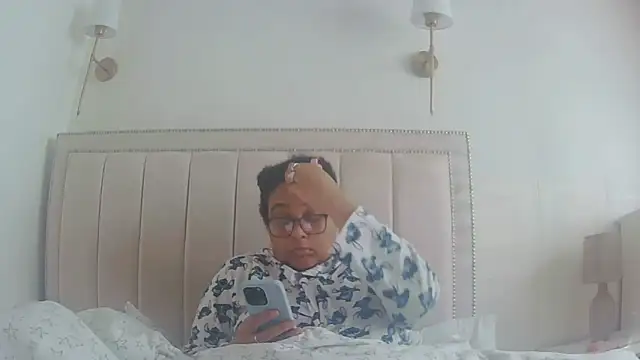 vanilla chocolate23 online show from 02.27.26