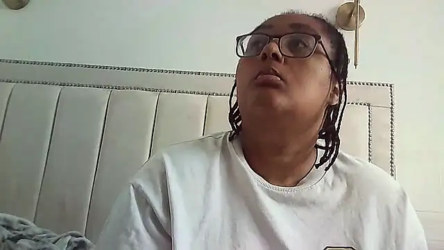 vanilla chocolate23 online show from 07.23.26
