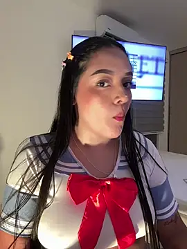 Snapshot of kenndall_21 chatting on 10.28.25 kenndall 21 online show from 10.28.25