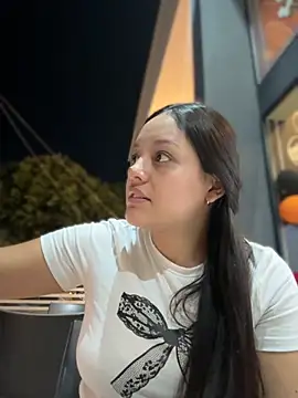 Snapshot of kenndall_21 chatting on 11.01.25 kenndall 21 online show from 11.01.25