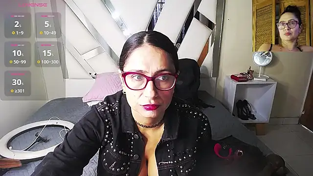 Snapshot of marilynetthan chatting on 07.27.26 marilynetthan online show from 07.27.26