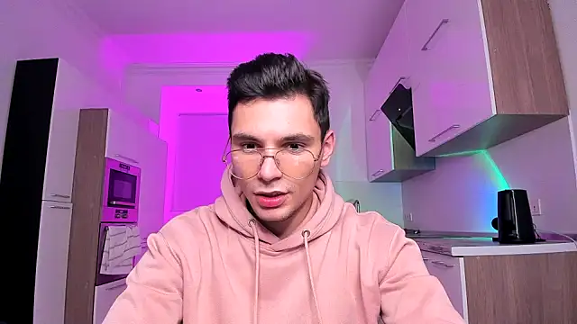 denlover1 online show from 12.04.24