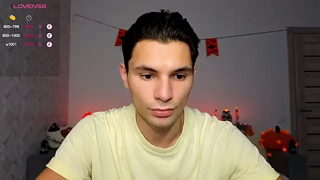 denlover1 online show from 10.15.25