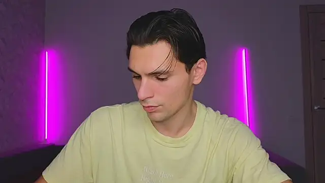 Snapshot of denlover1 chatting on 02.18.26 denlover1 online show from 02.18.26