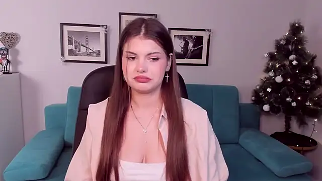 AdeliaKiss online show from 12.18.24