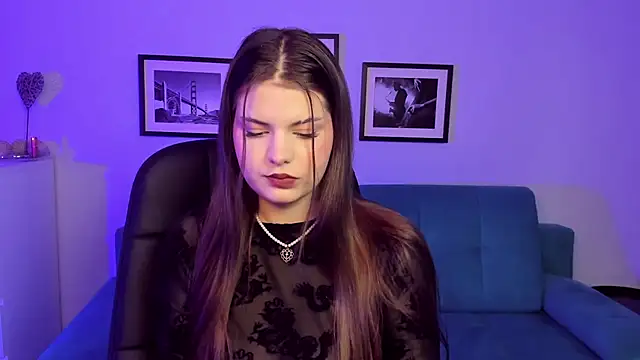 AdeliaKiss online show from 01.14.25