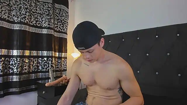 Snapshot of Angel_Cuervo chatting on 01.11.25 Angel Cuervo online show from 01.11.25