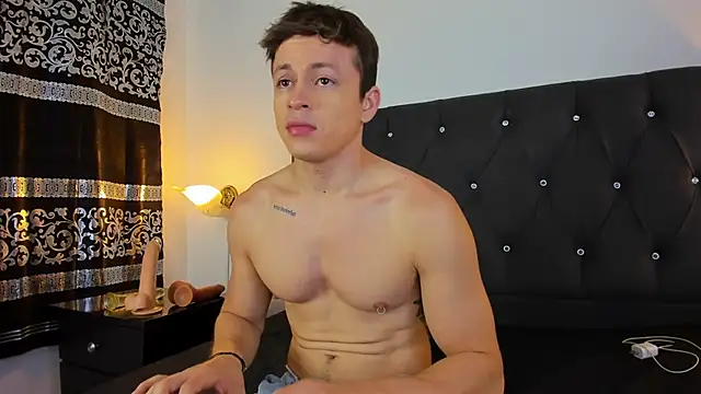 Snapshot of Angel_Cuervo chatting on 01.24.25 Angel Cuervo online show from 01.24.25