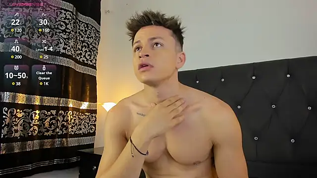 Snapshot of Angel_Cuervo chatting on 01.31.25 Angel Cuervo online show from 01.31.25