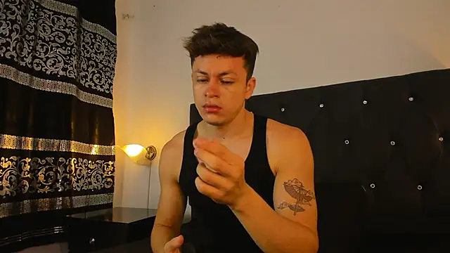 Snapshot of Angel_Cuervo chatting on 02.11.25 Angel Cuervo online show from 02.11.25