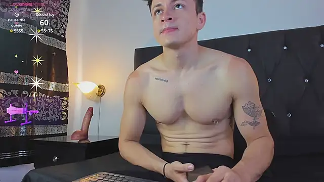 Snapshot of Angel_Cuervo chatting on 02.18.25 Angel Cuervo online show from 02.18.25