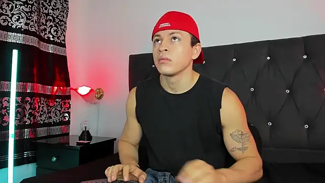 Snapshot of Angel_Cuervo chatting on 03.13.25 Angel Cuervo online show from 03.13.25