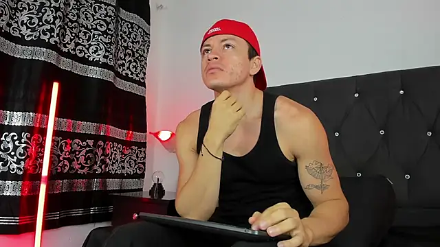 Snapshot of Angel_Cuervo chatting on 03.17.25 Angel Cuervo online show from 03.17.25