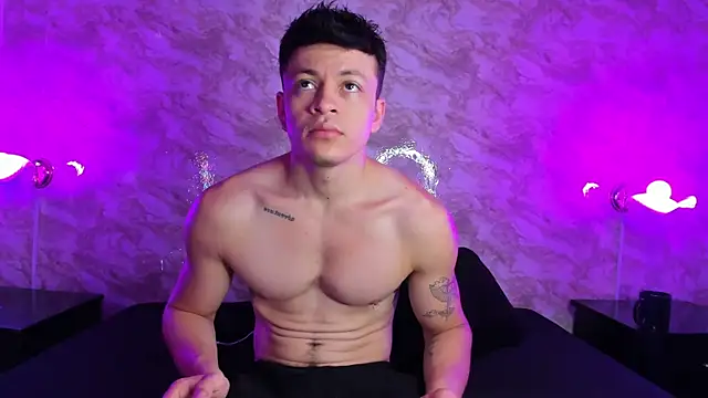 Snapshot of Angel_Cuervo chatting on 10.10.25 Angel Cuervo online show from 10.10.25