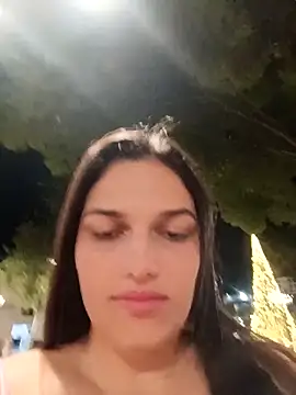 Snapshot of girl_milk1 chatting on 12.18.25 girl milk1 online show from 12.18.25