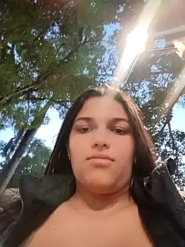 Snapshot of girl_milk1 chatting on 12.20.25 girl milk1 online show from 12.20.25