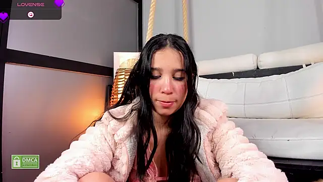 Snapshot of aisha__ chatting on 01.12.25 aisha online show from 01.12.25