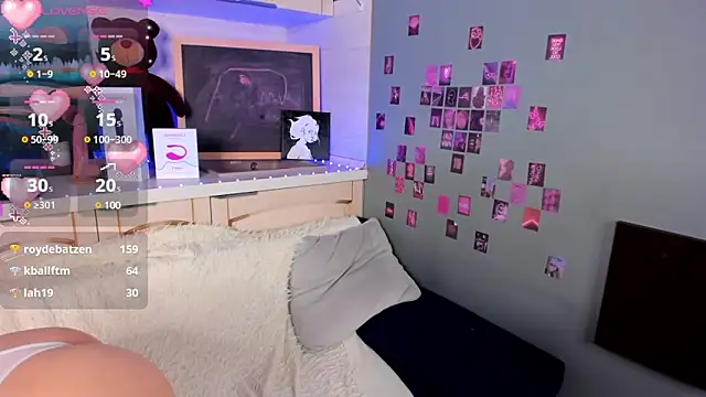 Linablueeyed online show from 03.18.25