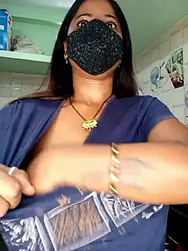 Snapshot of Jiya-Sexy chatting on 10.13.25 Jiya-Sexy online show from 10.13.25