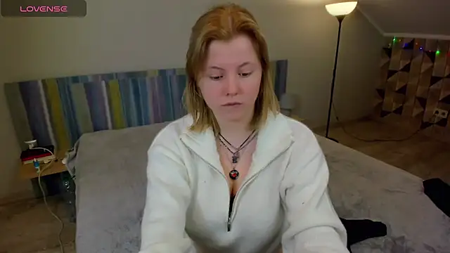LillyDepp online show from 02.19.25