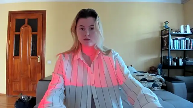 Snapshot of LillyDepp chatting on 02.20.26 LillyDepp online show from 02.20.26