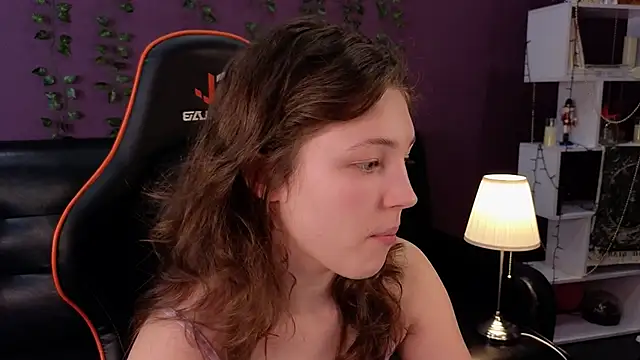 cherry lea online show from 02.12.25