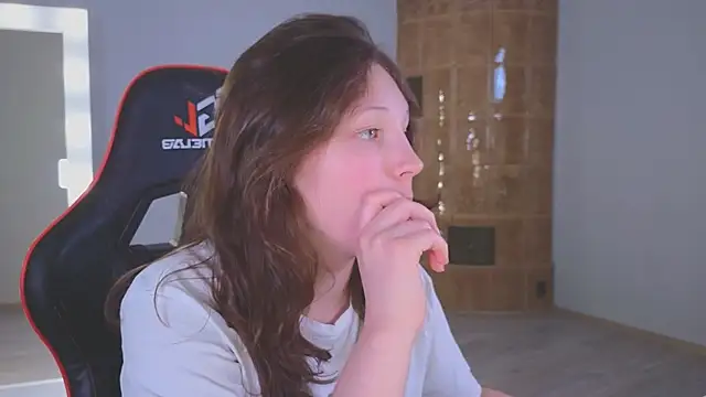 cherry lea online show from 02.05.26