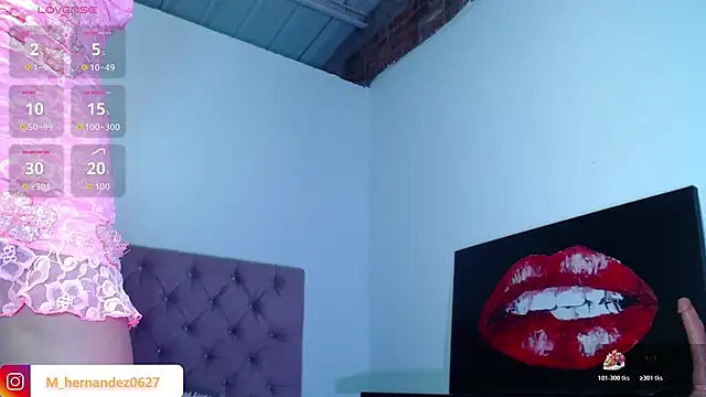 Snapshot of CATALAIA_STOMM chatting on 10.31.25 CATALAIA STOMM online show from 10.31.25