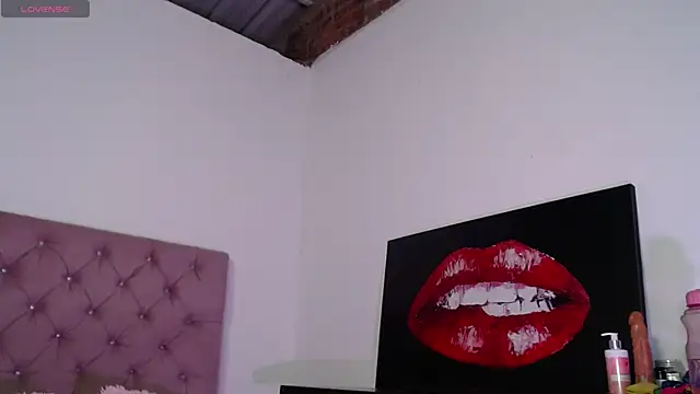 Snapshot of CATALAIA_STOMM chatting on 11.01.25 CATALAIA STOMM online show from 11.01.25