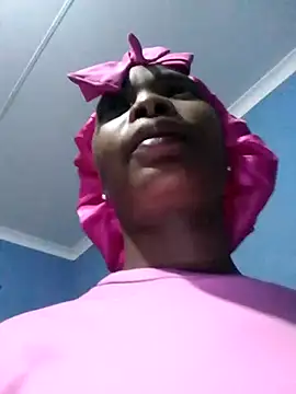 NunuBerry16 online show from 02.15.25