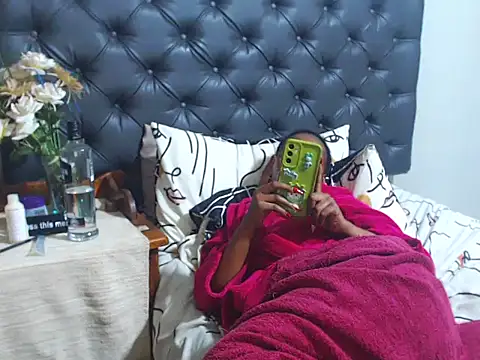 NunuBerry16 online show from 03.07.26