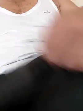 Snapshot of Hotrayyy chatting on 12.24.24 Hotrayyy online show from 12.24.24