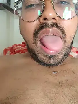 Snapshot of Hotrayyy chatting on 12.28.24 Hotrayyy online show from 12.28.24