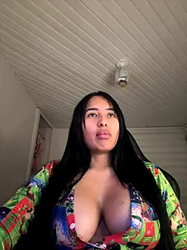 Snapshot of Anily_Lovely chatting on 10.22.25 Anily Lovely online show from 10.22.25