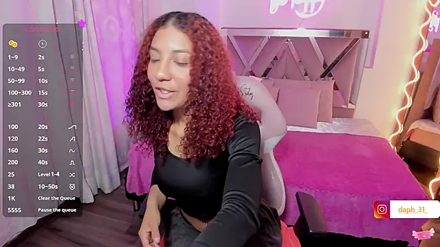 Daphnne tay online show from 03.07.25