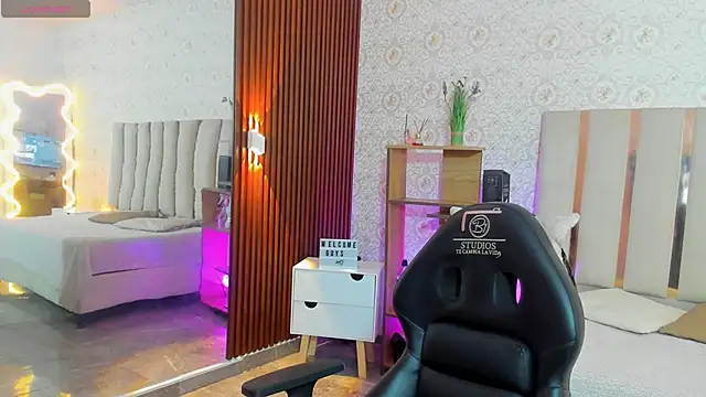 Daphnne tay online show from 09.17.25