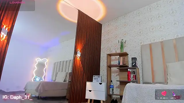 Daphnne tay online show from 09.20.25