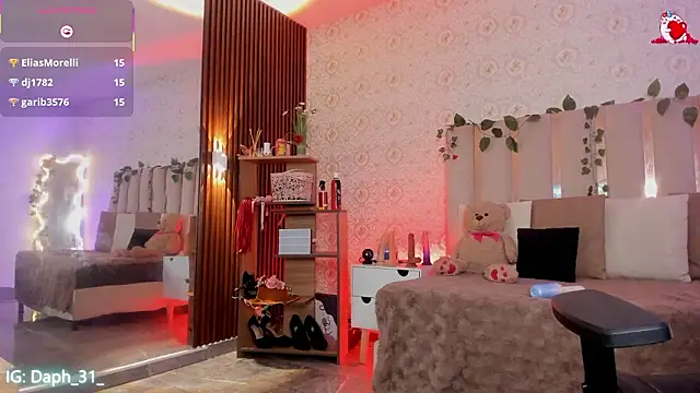 Daphnne tay online show from 02.03.26