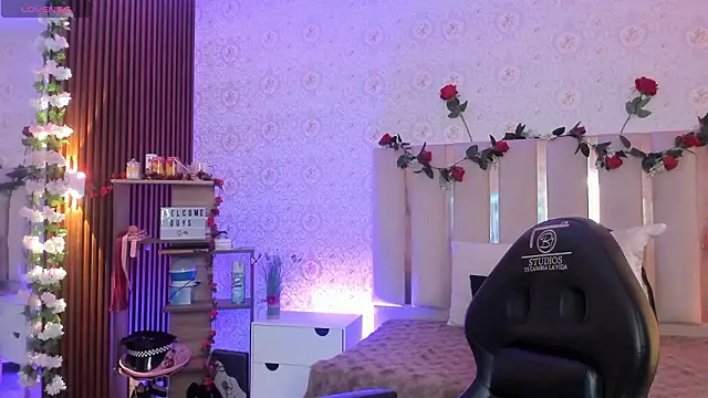 Daphnne tay online show from 03.08.26